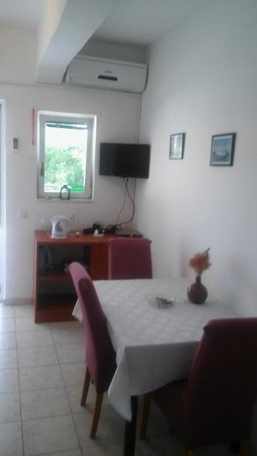 Veldic Apartments Tisno Εξωτερικό φωτογραφία